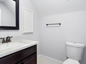 904 W 20th Street C, Houston TX 77008