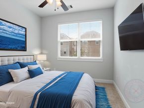 904 W 20th Street C, Houston TX 77008