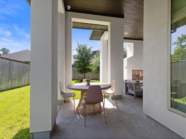 27 Dawning Flower Drive, Tomball TX 77375