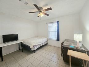 6201 Ranchester Drive 1, Houston TX 77036