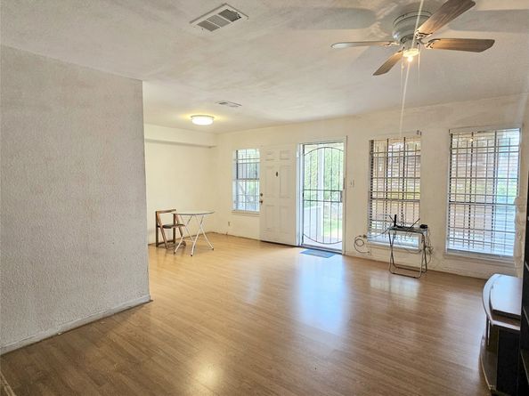 6201 Ranchester Drive 1, Houston TX 77036