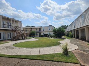 6201 Ranchester Drive 1, Houston TX 77036