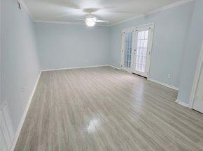 7900 Westheimer Road 255, Houston TX 77063