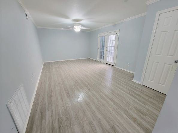7900 Westheimer Road 255, Houston TX 77063
