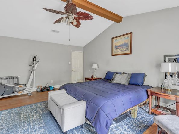 2138 Middle Creek Drive, Houston TX 77339
