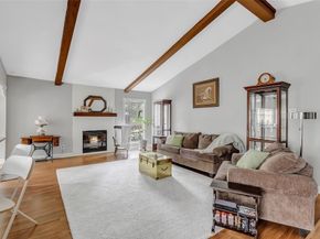 2138 Middle Creek Drive, Houston TX 77339