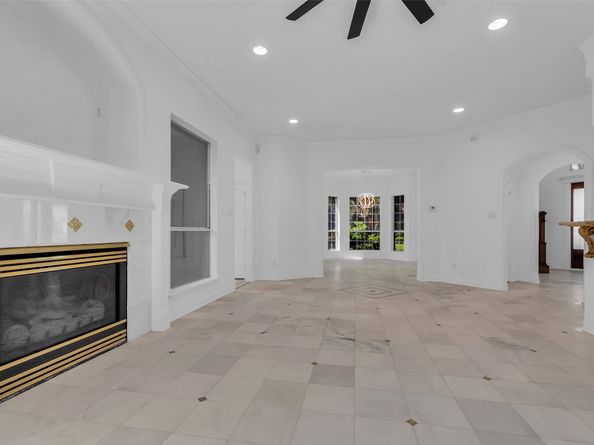 24 Stonegate Park Court, Spring TX 77379