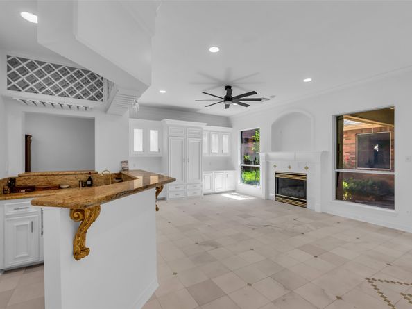 24 Stonegate Park Court, Spring TX 77379