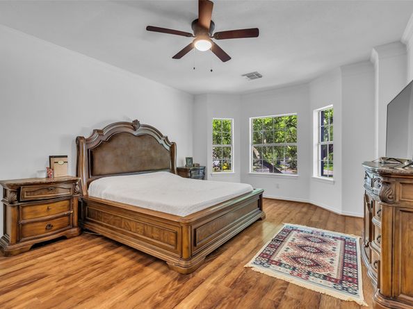 24 Stonegate Park Court, Spring TX 77379