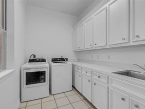 24 Stonegate Park Court, Spring TX 77379