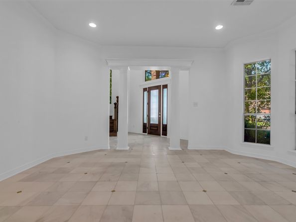 24 Stonegate Park Court, Spring TX 77379