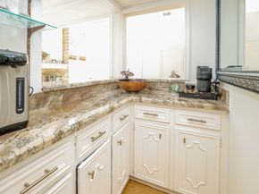 11810 Braesridge Drive, Houston TX 77071
