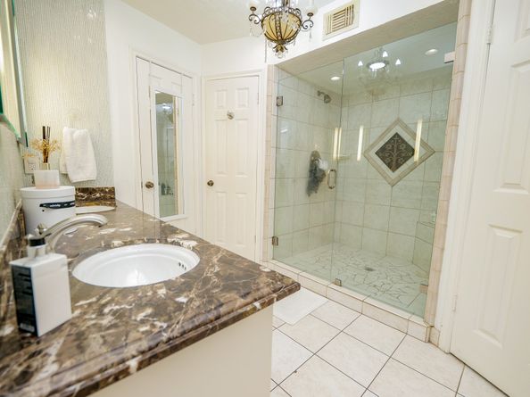 11810 Braesridge Drive, Houston TX 77071