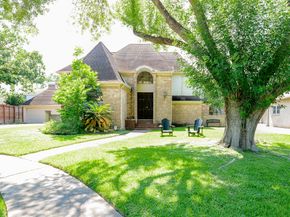 11810 Braesridge Drive, Houston TX 77071