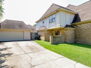 11810 Braesridge Drive, Houston TX 77071