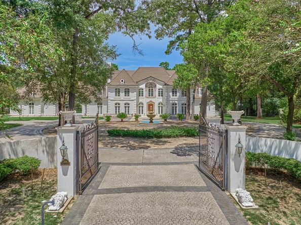 206 N Tranquil Path, The Woodlands TX 77380