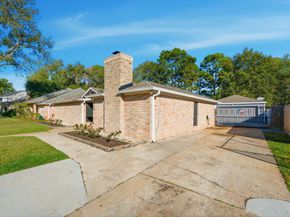 15110 Runbell Place, Houston TX 77095