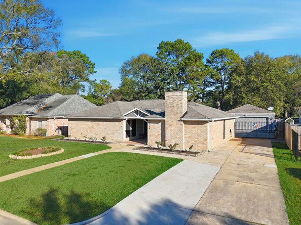 15110 Runbell Place, Houston TX 77095