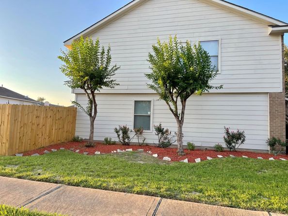 16326 Soaring Eagle Drive, Sugar Land TX 77498