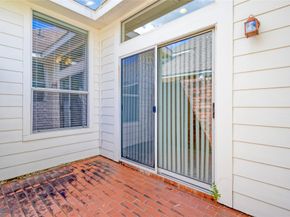 43 Tarrytown Way, Conroe TX 77384