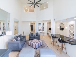 727 Bunker Hill Road 43, Houston TX 77024