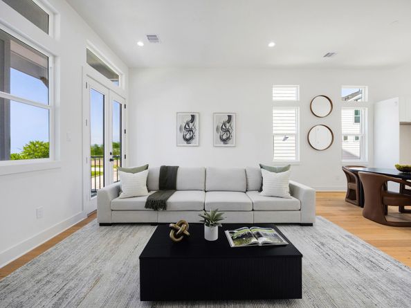 303 Marcella Street O, Houston TX 77091