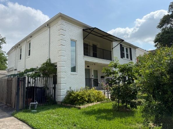 2312 Watts Street, Houston TX 77030