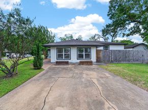 4719 Nina Lee Lane, Houston TX 77092