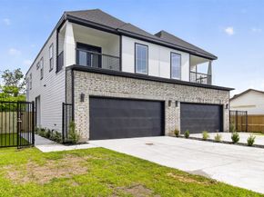 4217 Mallow Street A/B, Houston TX 77051