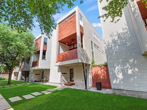 1107 W 17th Street, Houston TX 77008