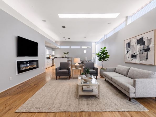 1107 W 17th Street, Houston TX 77008