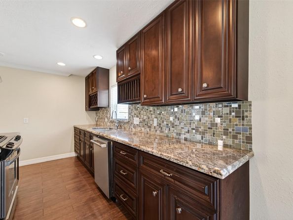 2010 Spillers Lane, Houston TX 77043