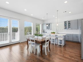 327 Yale Oaks Lane, Houston TX 77091
