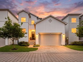 327 Yale Oaks Lane, Houston TX 77091