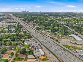327 Yale Oaks Lane, Houston TX 77091