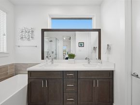 327 Yale Oaks Lane, Houston TX 77091