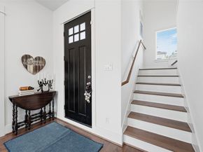 327 Yale Oaks Lane, Houston TX 77091