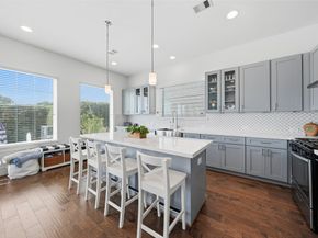 327 Yale Oaks Lane, Houston TX 77091
