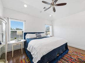 327 Yale Oaks Lane, Houston TX 77091
