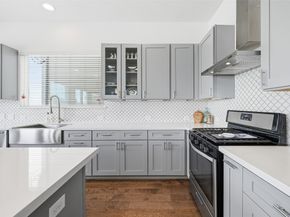 327 Yale Oaks Lane, Houston TX 77091