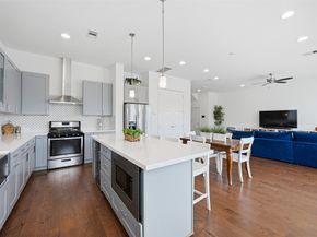 327 Yale Oaks Lane, Houston TX 77091