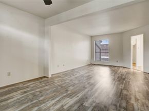 8020 Braesmain Drive 1806, Houston TX 77025