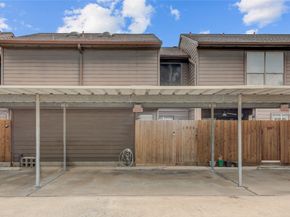 8020 Braesmain Drive 1806, Houston TX 77025