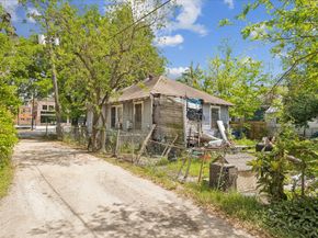 1707 Yale Street, Houston TX 77008