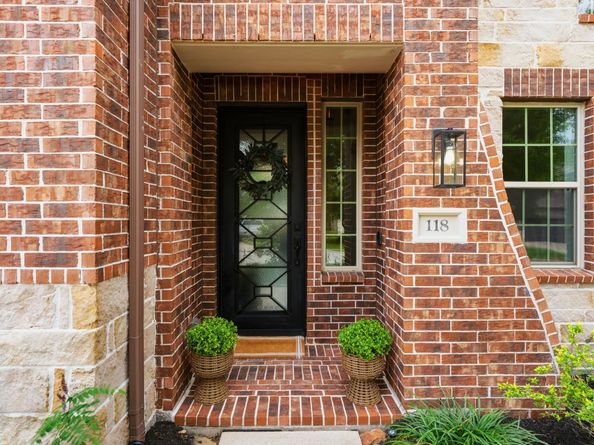 118 N Winter Sunrise Circle, The Woodlands TX 77375