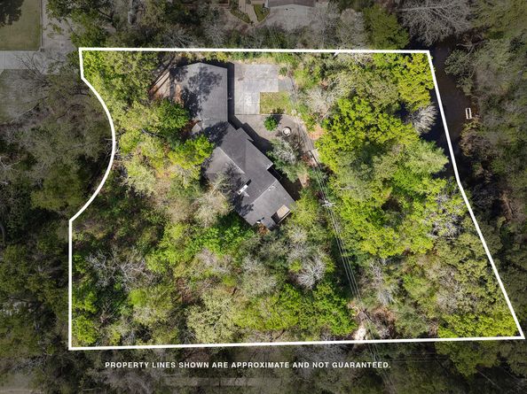 104 Gershwin Drive, Houston TX 77079