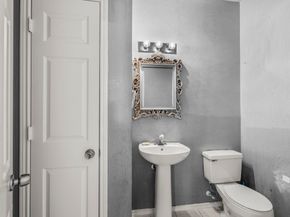 12119 Canyon Glen Drive, Houston TX 77095