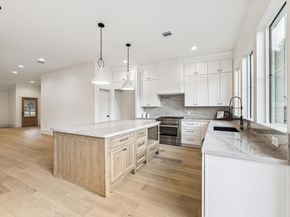 10155 Hanka Drive, Houston TX 77043