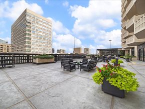 2016 Main Street 2417, Houston TX 77002