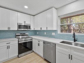 5531 Elm Tree Drive, Houston TX 77048